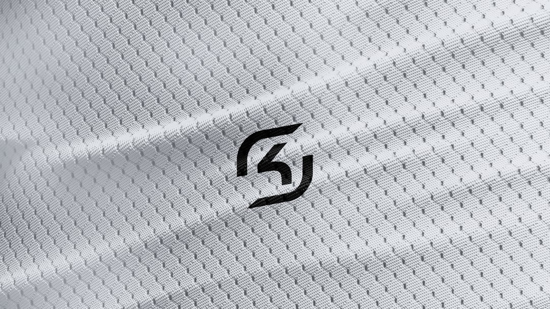 SK WHITE