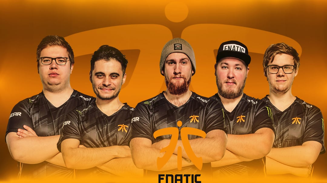 Fnatic wallpaper with player by Ronofar